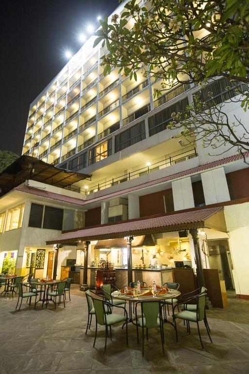 Taj Banjara 5*